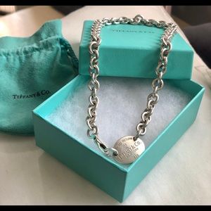 Return to Tiffany’s necklace Authentic